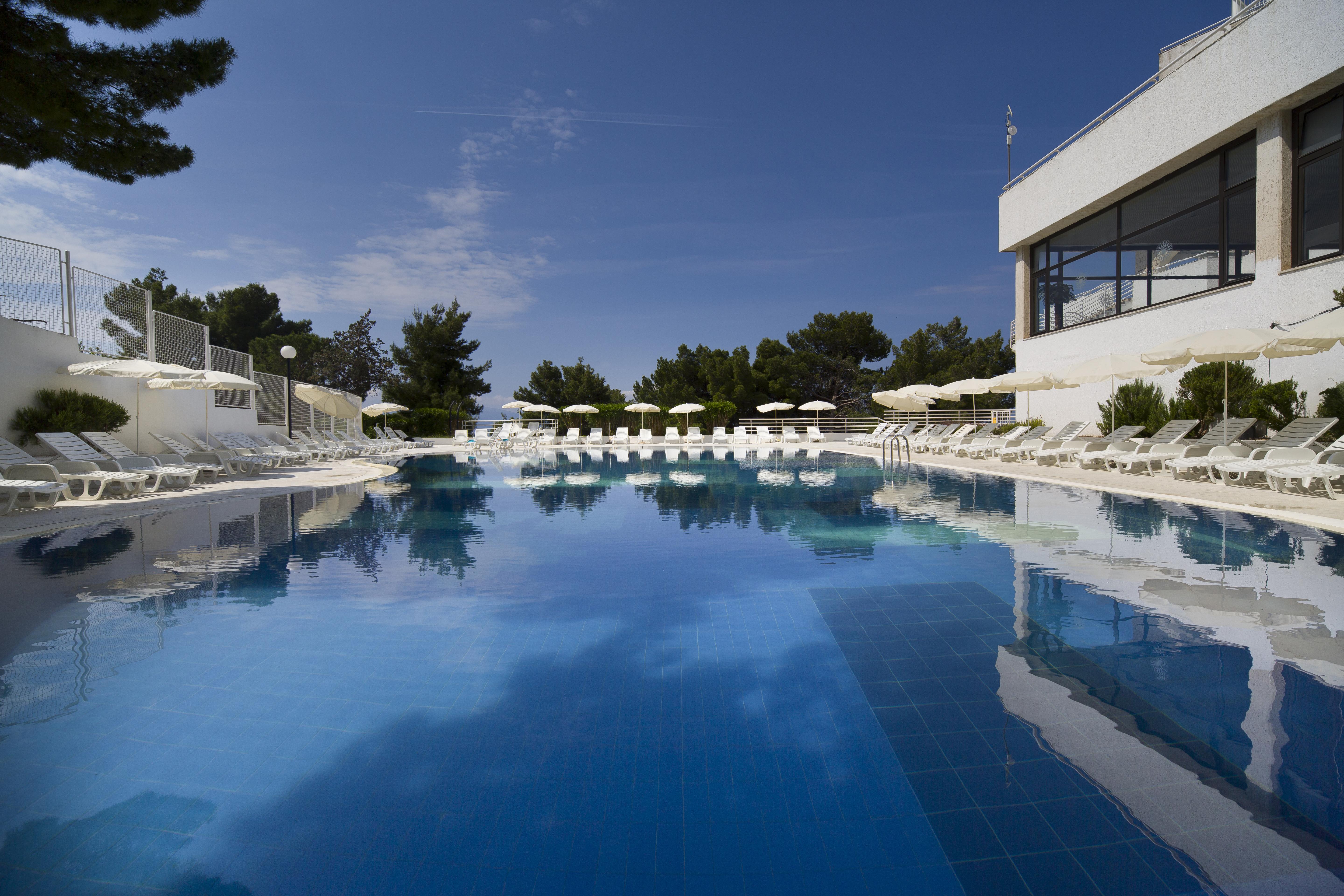 Hotel Labineca กราดัซ ภายนอก รูปภาพ